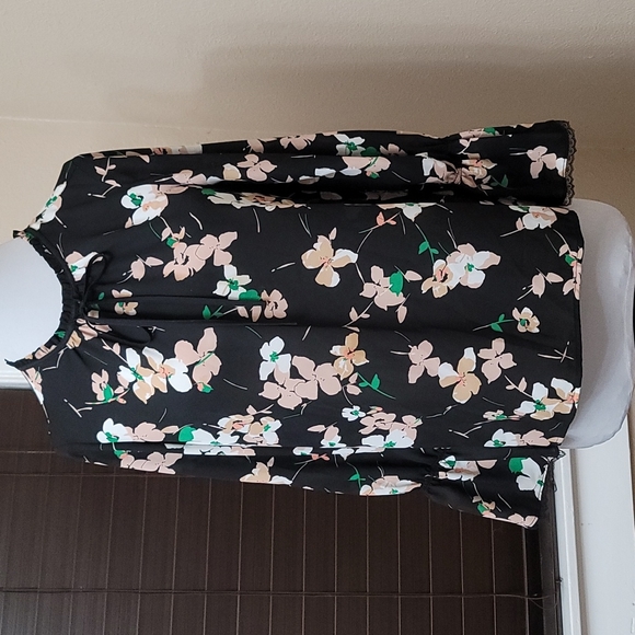 Karl Lagerfeld Floral Print Blouse - Picture 2 of 11